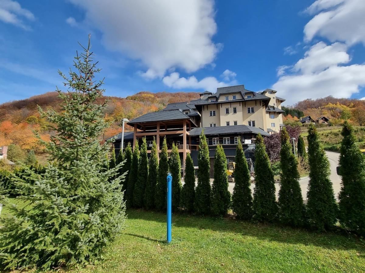 Planinsko Jutro - Brzece Centar Apartments, Kopaonik Exterior photo